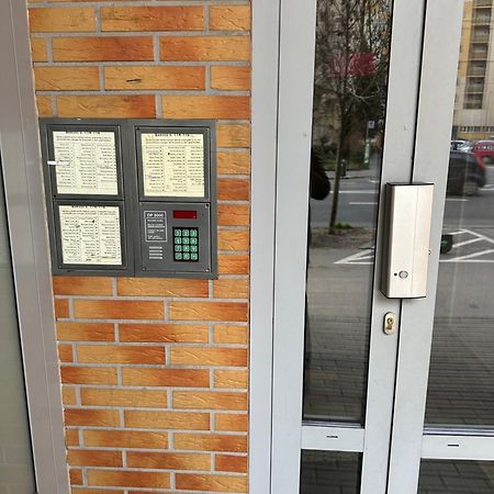 Cozy Apartment In District 8 Budapest Exterior foto